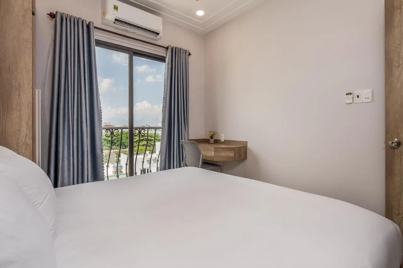 Triple Apartment Khue My Dong Da Nang Hotel