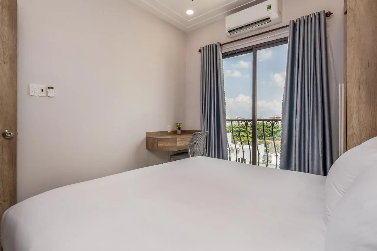 Triple Apartment Khue My Dong Da Nang 3*,