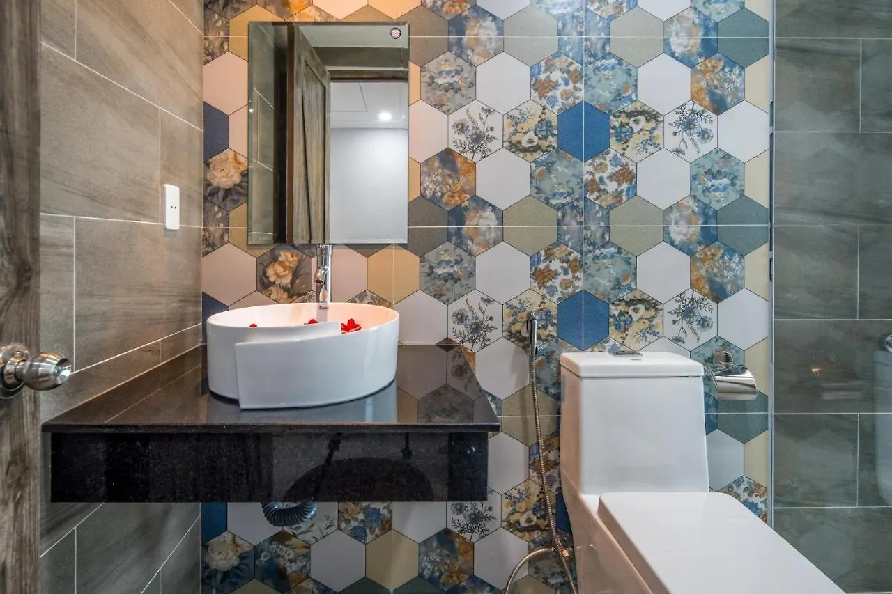 Triple Apartment Khue My Dong Da Nang Vietnam